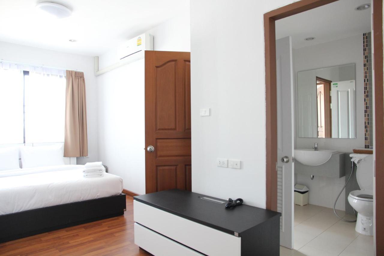 V-Twin Donjan Service Apartment Chiang Mai Bagian luar foto