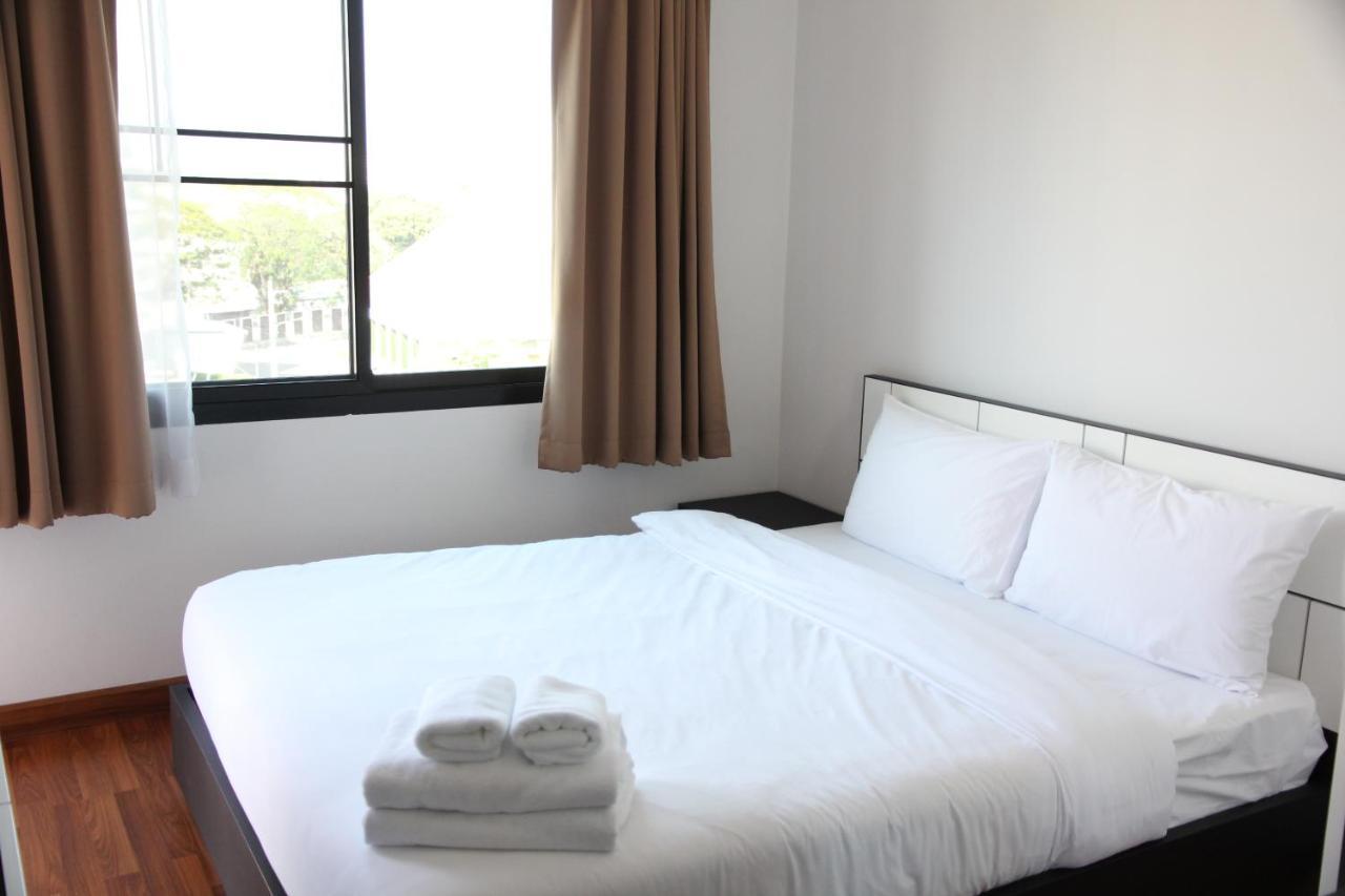 V-Twin Donjan Service Apartment Chiang Mai Bagian luar foto