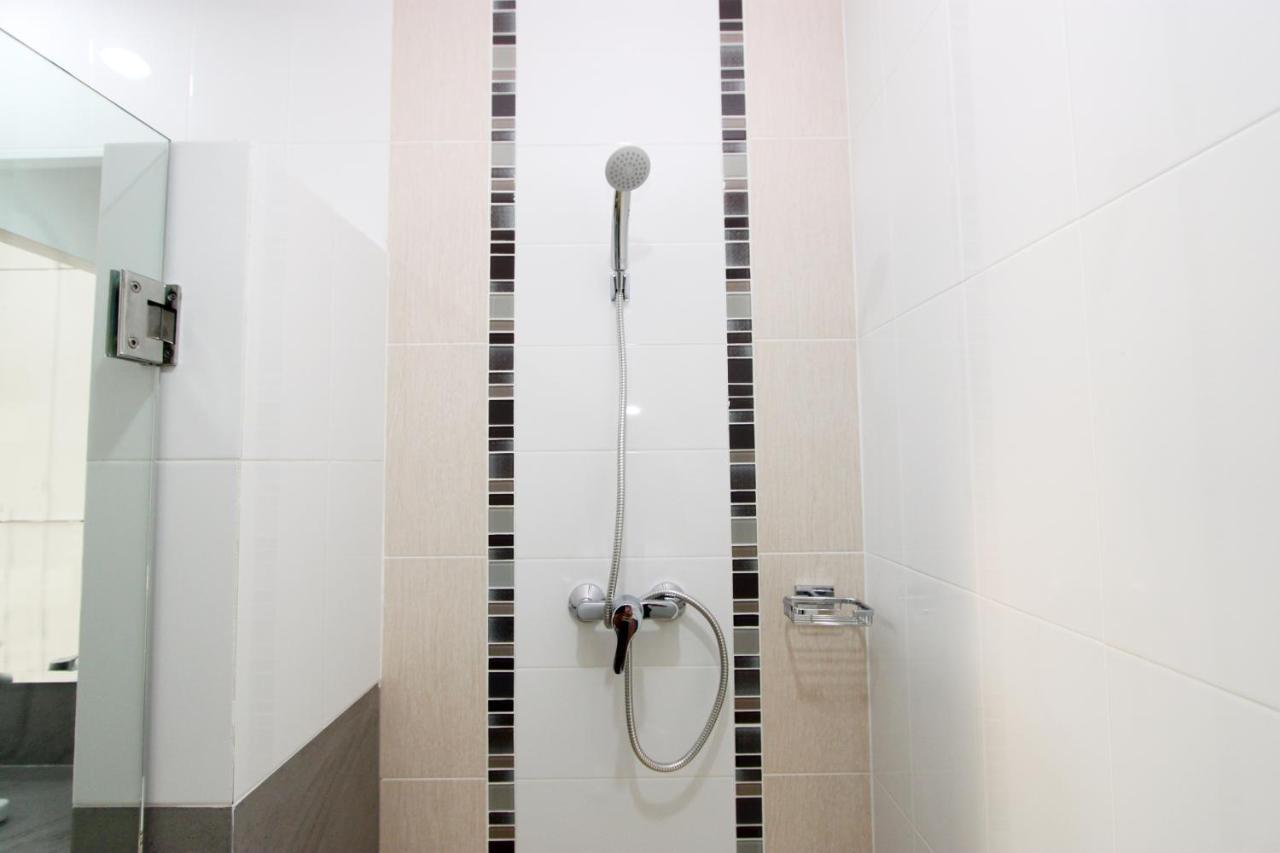 V-Twin Donjan Service Apartment Chiang Mai Bagian luar foto