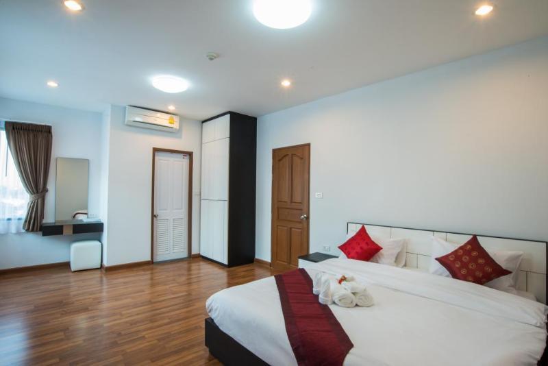 V-Twin Donjan Service Apartment Chiang Mai Bagian luar foto