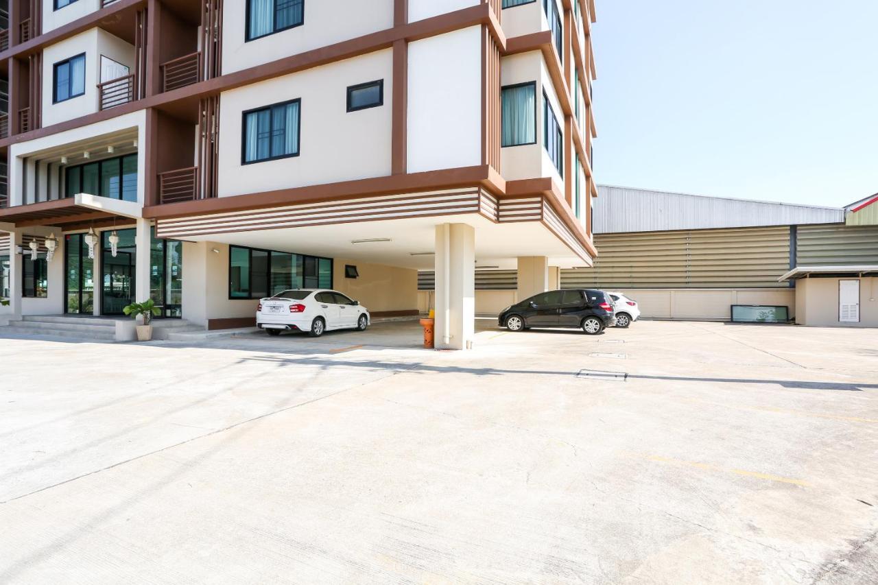 V-Twin Donjan Service Apartment Chiang Mai Bagian luar foto