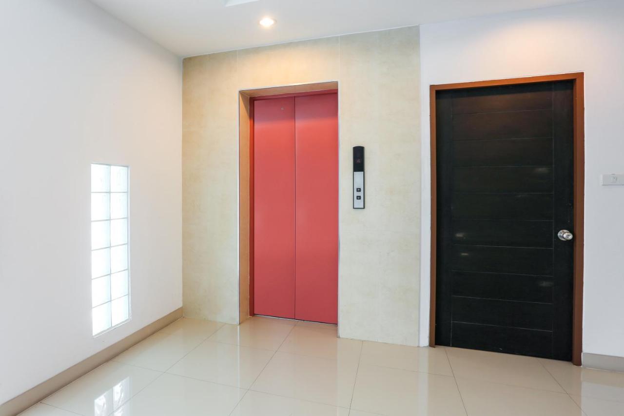 V-Twin Donjan Service Apartment Chiang Mai Bagian luar foto