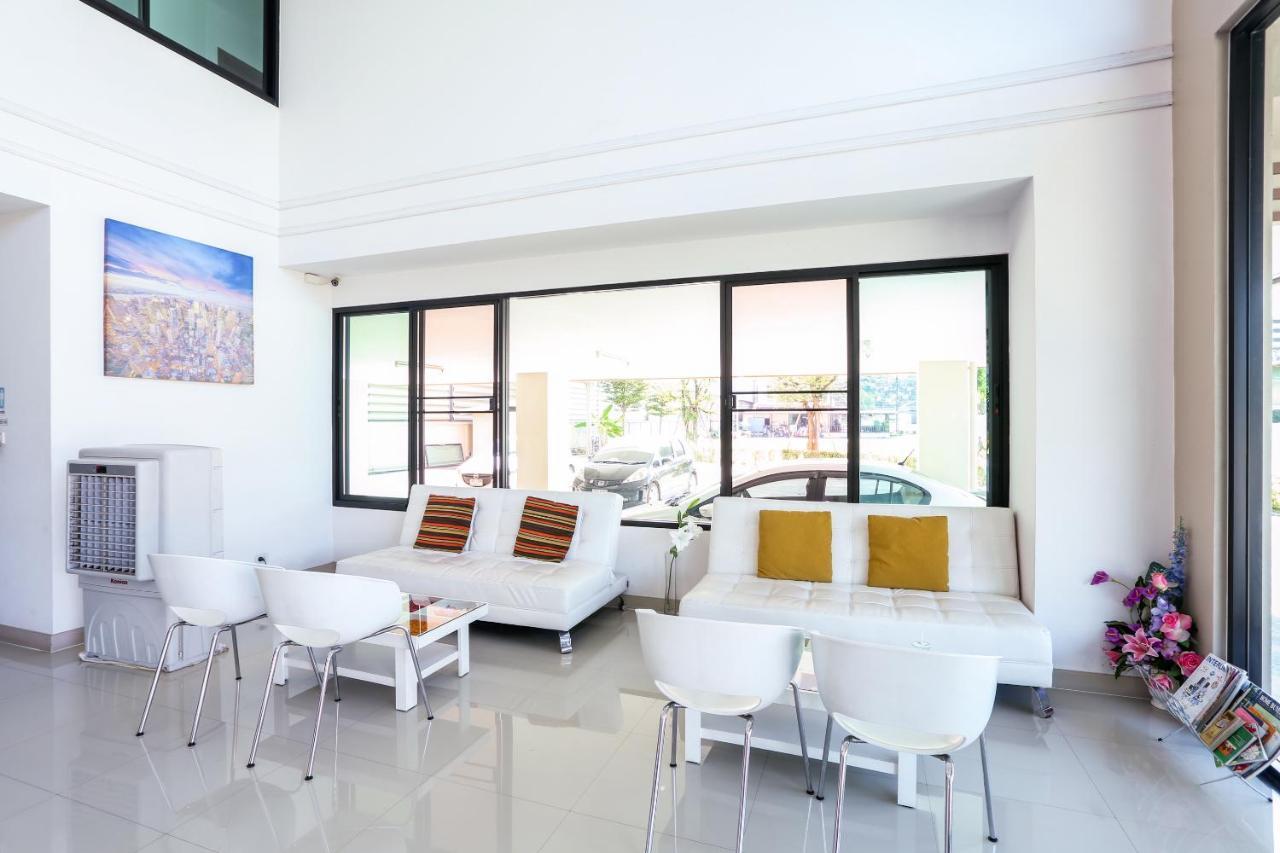 V-Twin Donjan Service Apartment Chiang Mai Bagian luar foto