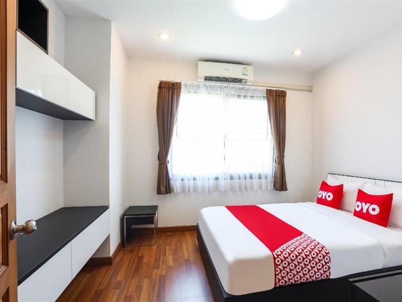 V-Twin Donjan Service Apartment Chiang Mai Bagian luar foto