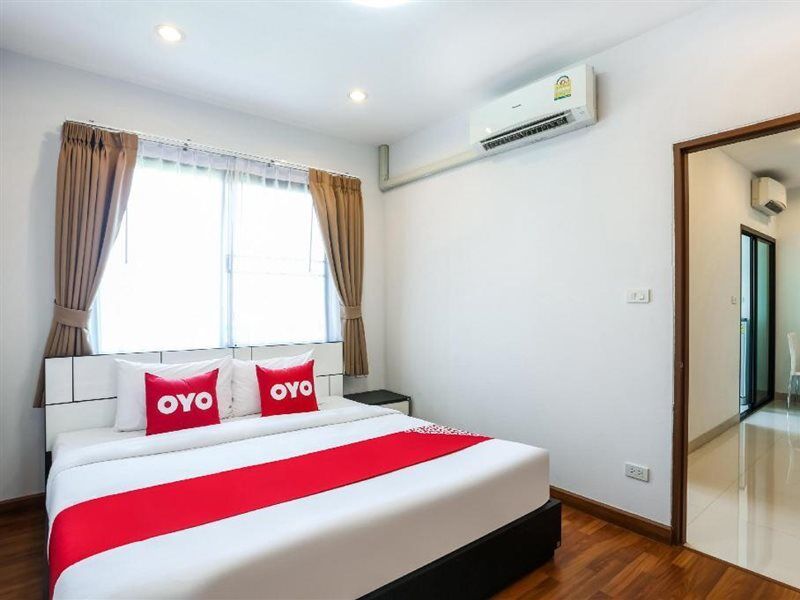 V-Twin Donjan Service Apartment Chiang Mai Bagian luar foto