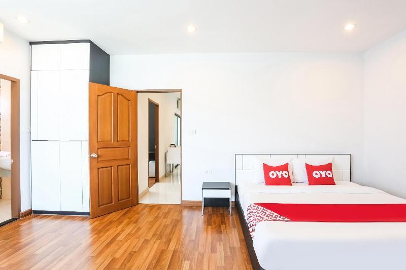 V-Twin Donjan Service Apartment Chiang Mai Bagian luar foto