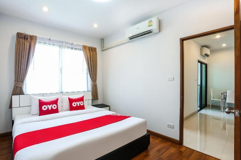 V-Twin Donjan Service Apartment Chiang Mai Bagian luar foto